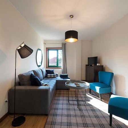 Lovelystay - Homey Feeling Flat W/ Free Parking Porto Exterior photo