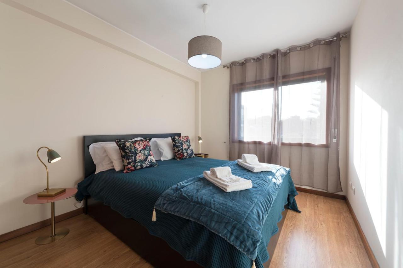 Lovelystay - Homey Feeling Flat W/ Free Parking Porto Exterior photo